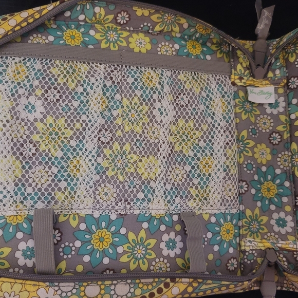 Vera Bradley travel toiletries/make up organizer bag. - Picture 4 of 8